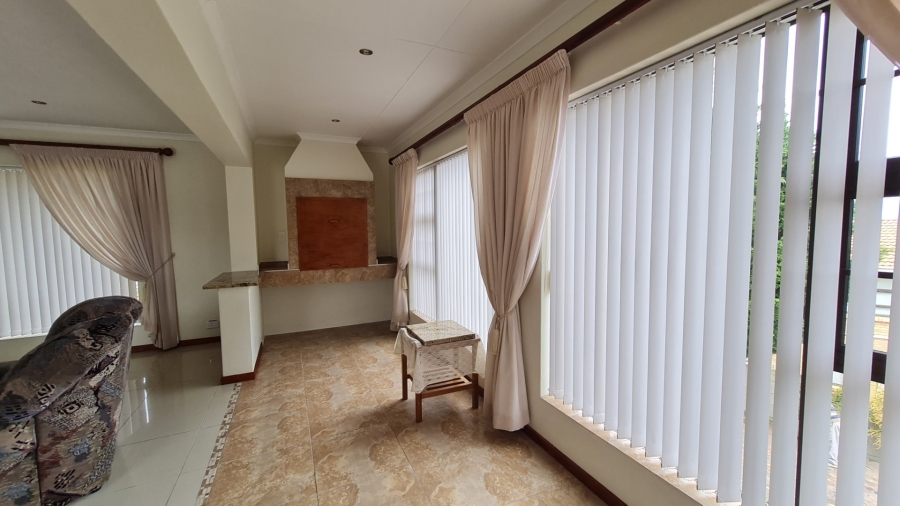 3 Bedroom Property for Sale in Dana Bay Western Cape